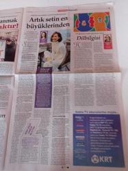 Cumhuriyet Pazar Gazetesi - 30 Ocak 2022 - Bir Elbiseden Daha Fazlası Giyi- Erol Taş'a Taş Atmak - Göknil Boğan Fotoğrafı - Sedef Avcı Yeni Dönem Yeni İmaj - Onların Adı Madrigal - Japonya'dan Bir Araba Sevdası - Boşluk Ve Sanat İlişkisi