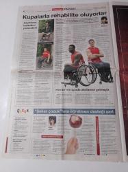 Cumhuriyet Pazar Gazetesi - 11 Kasım 2012 - Sayı 1390 - Şeker Çocuklara Öğretmen Desteği Şart - Oya Baydar - Çağdaş Drama Desteği - Ataol Behramoğlu - Suriye Ne Olacak -Vahide Gördüm Fotoğrafı - Luz Casal Daha Güçlü Hassasım - Galatasaray Tekerlekli Sandalye Basketbol Takımı- Seksin De Dijitalini Yaptılar