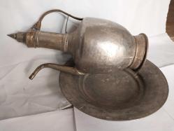 BAKIR İBRİK, ANTİKA BAKIR LENGERİ İLE BERABER İBRİK 1930-40 LARDAN USTA İŞİ BAKIRDAN MAMÛL LENGER VE  İBRİK, MUHTEŞEM İŞÇİLİKLİ, DEKORLUK LENGERLİ BAKIR İBRİK.