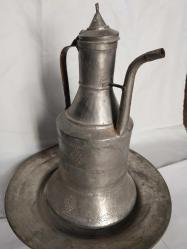 BAKIR İBRİK, ANTİKA BAKIR LENGERİ İLE BERABER İBRİK 1930-40 LARDAN USTA İŞİ BAKIRDAN MAMÛL LENGER VE  İBRİK, MUHTEŞEM İŞÇİLİKLİ, DEKORLUK LENGERLİ BAKIR İBRİK.