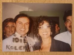 Efemera - TÜRKAN ŞORAY'IN ORİJİNAL FOTOĞRAFI - 12,5 x 9 cm EBADINDA - TÜRKAN ŞORAY ve METİN ŞAMDAN BİRLİKTE POZ VERİRLERKEN - kitantik - kitaLog