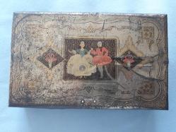 Antika 150 Yaşında Teneke kutu