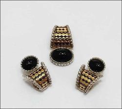 Vintage PREMİER DESİGNS Altın ve Gümüş Ton Siyah Taşlı Klipsli Küpeler ve kolye Ucu Set (91)