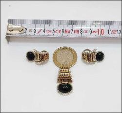 Vintage PREMİER DESİGNS Altın ve Gümüş Ton Siyah Taşlı Klipsli Küpeler ve kolye Ucu Set (91)