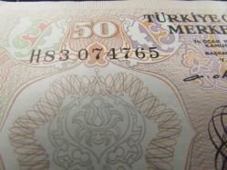 6.EMİSYON 1.TERTİP 50 TL TÜRK LİRASI H83 O74765 SERİ NUMARALI KAĞIT PARA ÇİL ALTI 858