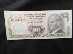 6.EMİSYON 1.TERTİP 50 TL TÜRK LİRASI H83 O74769 SERİ NUMARALI KAĞIT PARA ÇİL ALTI 859