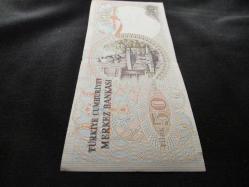 6.EMİSYON 1.TERTİP 50 TL TÜRK LİRASI H83 O74769 SERİ NUMARALI KAĞIT PARA ÇİL ALTI 859