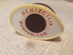 Denizcilik Bankası T.A.O. vapur bacası formunda ( kibrit kutusu )