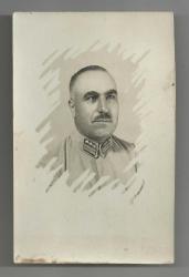 YAKASINDA ÜÇ YILDIZ OLAN SUBAYIMIZIN FOTOĞRAFI...