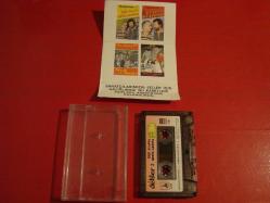 ZEKİ ALASYA METİN AKPINAR*DELİLER 2-KAĞIT BASKI KASET