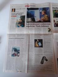 Cumhuriyet Pazar Gazetesi - 25 Kasım 2012 - Sayı 1392 - İmroz Yalnızlığını Bitirmek İstiyor -- Romantizm Greyder'de -Erkan Can Fotoğrafı - Kamera Motor Ve Sahne Balat'ta - Çolpan İlhan En Yakınınız Alzheimer Olursa - Aydoğan Özcan Teletıp'ın Mucidi Türk Bilimci