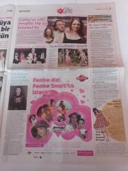 Milliyet Cafe Gazetesi - 31 Mart 2008 - Madonna'dan Evlilik Dersi - Megan Fox - Jessica Alba - Avril Lavigne - Christina Aguilera - Nejat İşler - Brad Pitt - Angelina Jolie - Roberto Carlos - Paris Hilton