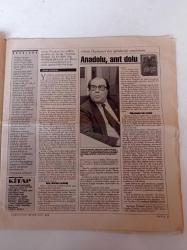 Cumhuriyet Kitap Gazetesi - 29  Haziran 1995 - Sayı 280 - 150 Yıldır Tahtında Polisiyenin Vazgeçilmez Keyfi - Kızılderili Bir Çocuğun Gözünden Doğa Sevgisi - Muzaffer Buyrukçu Divan Şiiri Antolojisi'ni Değerlendirdi - Cenk Koyuncu Turgay Kantürk'le Siyah Eşya Üzerine Konuştu - Behzat Ay Forrest Carter