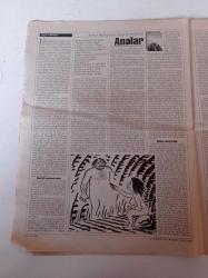 Cumhuriyet Kitap Gazetesi  - 14 Aralık 1995-  Sayı 304 - İçimizdeki Katilin Yazarı Patricia Highsmith Fotoğrafı - Mehmet Sucu'dan Halk Bunu Bilmesin - Gençlerin Bir Solukta Okuduğu Dizi Limandaki Canavar - Türkmenceden Türkçe'ye İlk Sözlük - Tiksinti Çağı - Reşat Nuri'nin Romancılığı - Teoride Sınıf Ulus Edebiyat