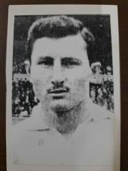 Gazete kupürü sporcu kartı - 1948 - Türk Milli  futbolcu - BJK JK başkanı - MİT mensubu tarihi - Beşiktaş'lı Süleyman Seba fotoğrafı