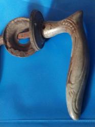 OSMANLI DÖNEM AHŞAP KAPI KOLLARI VE SÜRGÜ KİLİDİ..