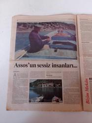 Cumhuriyet Dergi Gazetesi - 17 Aralık 1995 - Sayı 508 - Doğu Almanya Kökenli Ünlü Şarkıcı Wolf Biermann- - Suna Kan -Graffiti Resim Ve Duvardaki İsyan - James Bond - Seçim Testus- Lousie Josephine Jaume- Jeanne Marie Cuchet- Andree Babelay- Cemal Reşit Rey - Behçet Kemal Çağlar