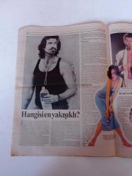 Cumhuriyet Dergi Gazetesi - 17 Aralık 1995 - Sayı 508 - Doğu Almanya Kökenli Ünlü Şarkıcı Wolf Biermann- - Suna Kan -Graffiti Resim Ve Duvardaki İsyan - James Bond - Seçim Testus- Lousie Josephine Jaume- Jeanne Marie Cuchet- Andree Babelay- Cemal Reşit Rey - Behçet Kemal Çağlar
