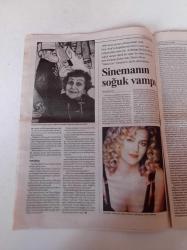 Cumhuriyet Dergi Gazetesi - 16 Eylül 2001 - Sayı 808 - Elizabeth Taylor - Sait Altınordu Meydanı - Marmara Güzel Sanatlar Fakültesi -Sinemanın Soğuk Vampı Sharon Stone Fotoğrafı - İsabella Adjani- Varoştaki Kadın Yazar - İzmir'de Piriştina Mucizesi - Üç Kadın - Farelnisa Füreya  Aliye - Zeynep Oral - Şakir Paşa