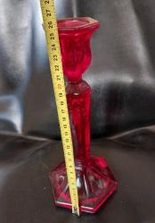 CAM ŞAMDAN,  KIRMIZI RENGİN GÜZELLİĞİ,  DEKORLUK MUHTEŞEM GÖRSELLİĞİ OLAN CAM ŞAMDAN..