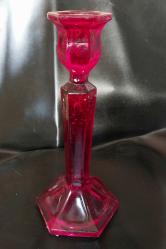 CAM ŞAMDAN,  KIRMIZI RENGİN GÜZELLİĞİ,  DEKORLUK MUHTEŞEM GÖRSELLİĞİ OLAN CAM ŞAMDAN..