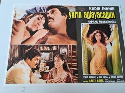 Yarın Ağlayacağım Filmi Lobi kartı - No: 7 - Lobby Cards - Kadir İnanır - Yaprak Özdemiroğlu - Eşref Kolçak - Gül Erda - İhsan Baysal - Halit Refiğ - Hüseyin Özşahin - İlhan Engin