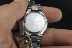 pierre cardin kadın kol saati  18K GOLD PLATET SORUNSUZ KADIN KOL SAATİ    (YUKARI RAF