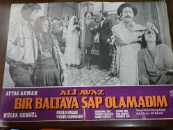 Bir Baltaya Sap Olamadım Film  - Afişi - No: 3  - Movie Poster - Ali Ayvaz- Aytaç Arman - Hülya Sengül - Atilla Ergün - Yeşim Yükselen - Mürüvvet Sim - Feridun Çölgeçen - Nubar Terziya - Nesrin Nur - Faik Çoşkun - Sabahat Işık - Ahmet Sert - Yakup Onay - Zeki Sezer - Ali Demir