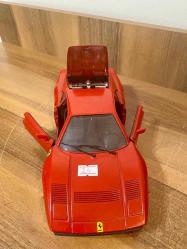 Diecast Model araba ferrari gto  1/16
