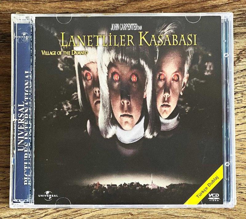 Efemera - Lanetliler Kasabası - Village Of The Damned (1995