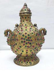 Altın kaplamalı Osmanlı otantik antika vazo üzerine İslami bronz