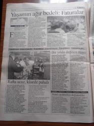 Cumhuriyet Ekonomi Gazetesi - 2 Haziran 1997 - Sayı 32 - Sümerbank'ın Genel Müdürü Şükrü Karahasanoğlu Özelleştirmeye Sorunsuz Girdik - Güneydoğu'ya Hayalî Paket - Sam Amca'dan Marshall Masalı - Yaşamın Ağır Bedeli Faturalar - Emeklilik Yaşı Ömür İle Yarışıyor - Tekerlekler Üstünde Turizm ve Tatil