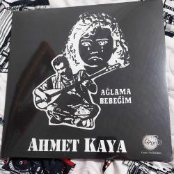 Ahmet Kaya ağlama bebeğim lp plak ambalajında