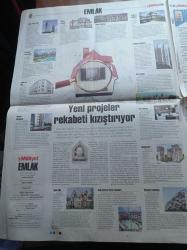 Milliyet Emlak Gazetesi - 4 Ekim 2008 - Sayı 186 - Genç Mimarlar Ve İşverenler Arkiparc 2008'te Yarışacak - Ege'nin Üçüncü Forum'u Aydın'da Açıldı - Çatıda Havuz Keyfi - Gönül Evleri'nde Yaşam Basladı - Sosyalist ABD Vatandaşını Da Kurtaracak Mı - Futbol Yıldızları Oasis'te Buluşuyor - Ardesco Villaları - Port Kundu - Anthill Residence - Nuh Çimento Park Konutları - Casa Mia