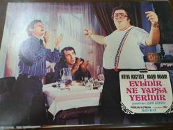 Evlidir Ne Yapsa Yeridir Filmi  - Lobi Kart Seti  - Lobby Cards Set - Hülya Koçyiğit- Kadir İnanır- Şerif Gören Perran Kutman -8'li Set
