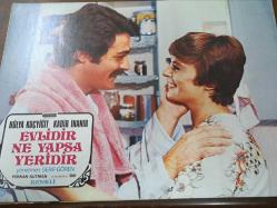 Evlidir Ne Yapsa Yeridir Filmi  - Lobi Kart Seti  - Lobby Cards Set - Hülya Koçyiğit- Kadir İnanır- Şerif Gören Perran Kutman -8'li Set