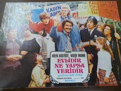 Evlidir Ne Yapsa Yeridir Filmi  - Lobi Kart Seti  - Lobby Cards Set - Hülya Koçyiğit- Kadir İnanır- Şerif Gören Perran Kutman -8'li Set