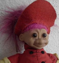 GÖVDESİ BEZ BAŞI PLASTİK MOR SAÇLI OYUNCAK MASTER  BEBEK SAÇ DAHİL 20 CM