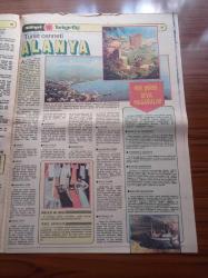 Milliyet Turizm Gazetesi - 7 Mayıs 1981 - Akdeniz Bölgesi 2 - Türkiye'nin Riviera'sı Antalya - Konyaaltı Plajı - Bölgenin Yemekleri - Domates Civesi - Turunç Reçeli - Arap Aşı - Kölle - Turist Cenneti Alanya - Damlataş Mağarası - Beldibi Mağarası
