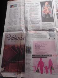 Vatan Çikolata Gazetesi - 14 Ekim 2006 - 70'inde Estetik Geçiren Taşfırın Erkeği Adnan Şenses Fotoğrafı - Türkiye Klâsik Otomobil Kulübünün Kurucusu Ahmet Şefik Öngün - Ahmet Ümit 2. Ramses Kadeş Yalanı İle Binlerce Yıl Tarihçileri Yanılttı - Türk Musikisinin Son Sultanları - Ebru Drew'un Kaleminden 2 Ayda 10 Kilo Nasıl Zayıfladım