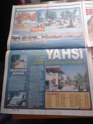 Star Box Magazin Gazetesi - 15 Ağustos 2002 - Selin Toktay Uluorta Öpüşünce Kovuldu - Nez Yine Esecek - Yasemin Kozanoğlu Sarhoş Oldu Sağa Sola Sataştı Kapı Dışarı Edildi - Petek Dinçöz Ödül Aldı - Emrah Asuman Krause İle Evleniyor - Bülent Serttaş