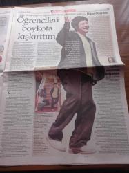 Hürriyet Pazar Gazetesi - 24 Mart 2002 - Nail Keçili'nin Hapishane Günleri - Şaşırtıcı Patron Bilgi Üniversitesi Kurucusu Oğuz Özerden Fotoğrafı - Mavi Haliç'te Has Kürekçiler - Kurukahveci Mehmet Efendi - Yunanistan Başbakanı Simitis'in Baş Siyasi Danışmanı Nikos Temelis'in Romanı 70 Binle Zirvede - Formula Pistinde Kardeşler Savaşı