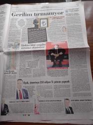 Cumhuriyet Pazar Gazetesi - 2 Mart 2012 - BOTAŞ Kazandı Kaski Turladı - İstanbul Sütlüce'de Polise Bombalı Saldırı 16 Yaralı - Meclis'te İkinci DEP Krizine Doğru - Balyoz Davası Tutuklusu Tuğamiral Ali Sadi Ünsal'dan Mektup - Kadir İnanır Ameliyat Oldu - Paraların Kardeşliği