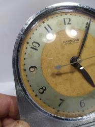 MS1---1900 BAŞLARI USA MAMMOND MARKA ESKİ 115 VOLT ELEKTRİKLİ MASA SAATİ----BAKIM İSTER