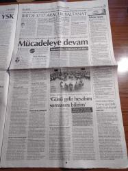 Cumhuriyet Gazetesi - 17 Mayıs 2019 - Euroleague Tarihinde Anadolu Efes Ve Fenerbahçe Beko Final Four'da İlk Defa Karşı Karşıya - Tekirdağ Saray'daki Katliam Fotoğraflandı - Kadın Bedenine Sahip Olma Çabası - 1717 Araçlık Saltanat - Şişli'den İlk Adım Yürüyüşü - Abdullah Öcalan'ın Görüş Yasağı Kaldırıldı