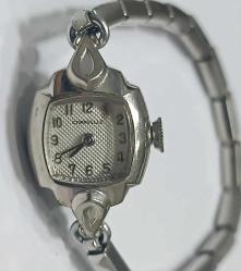 Vintage 1977  CARAVELLE by Bulova  17 Jewels Elastik Kayışlı  Kurmalı Bayan Kol Saati 0091