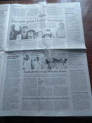 Cumhuriyet Gazetesi - 3  Aralık 2009 - Fenerbahçe Avrupa'nın Lideri - İran'da Makyaj Yasağı - PETA Bu Kez Milano'da - Barack Obama'nın Afgan Planı - Erzincan Cumhuriyet Başsavcısı İlhan Cihaner'den İsmailağa Cemaati Soruşturmasının Çarpıtılmasına Tepki - Abdul Gül İsrail Politikasını Gözden Geçirsin