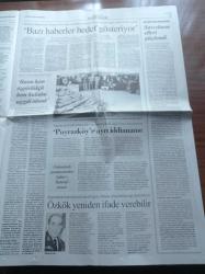 Cumhuriyet Gazetesi - 3  Aralık 2009 - Fenerbahçe Avrupa'nın Lideri - İran'da Makyaj Yasağı - PETA Bu Kez Milano'da - Barack Obama'nın Afgan Planı - Erzincan Cumhuriyet Başsavcısı İlhan Cihaner'den İsmailağa Cemaati Soruşturmasının Çarpıtılmasına Tepki - Abdul Gül İsrail Politikasını Gözden Geçirsin