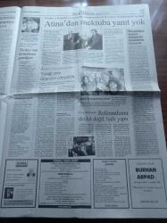 Cumhuriyet Gazetesi - 3  Aralık 2009 - Fenerbahçe Avrupa'nın Lideri - İran'da Makyaj Yasağı - PETA Bu Kez Milano'da - Barack Obama'nın Afgan Planı - Erzincan Cumhuriyet Başsavcısı İlhan Cihaner'den İsmailağa Cemaati Soruşturmasının Çarpıtılmasına Tepki - Abdul Gül İsrail Politikasını Gözden Geçirsin