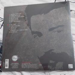 Ahmet Kaya şafak türküsü  lp plak ambalajında